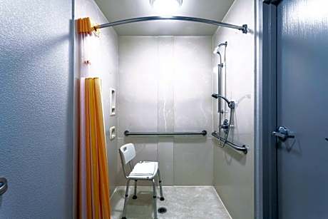 King Room - Disability Access
