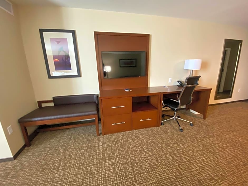 Comfort Suites Midland West