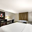 Red Roof PLUS+ & Suites Knoxville West-Cedar Bluff