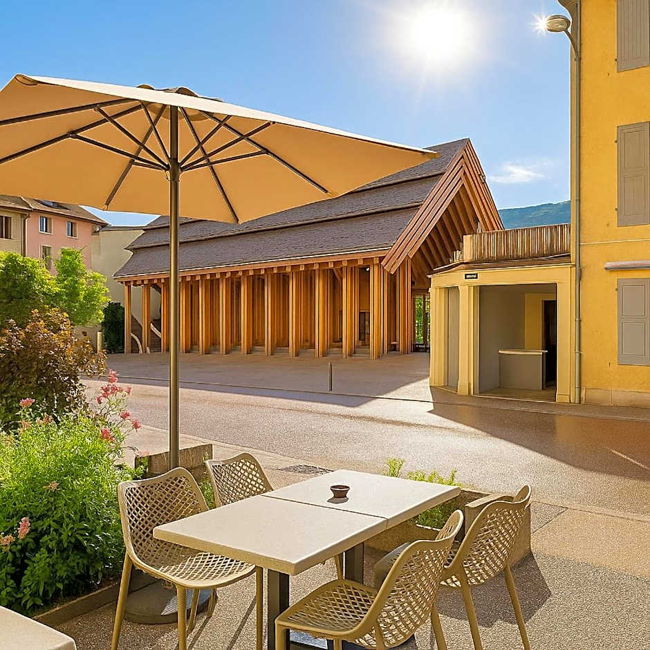 Hôtel de Genève , Faverges-Seythenex 74210, Haute Savoie