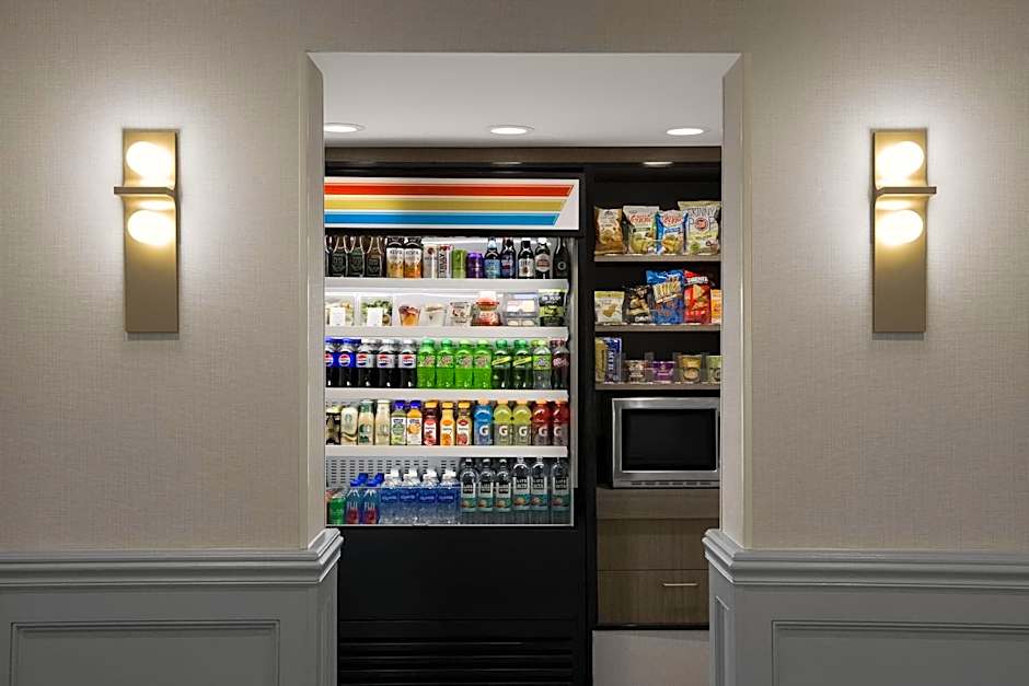 Courtyard by Marriott New Haven at Yale