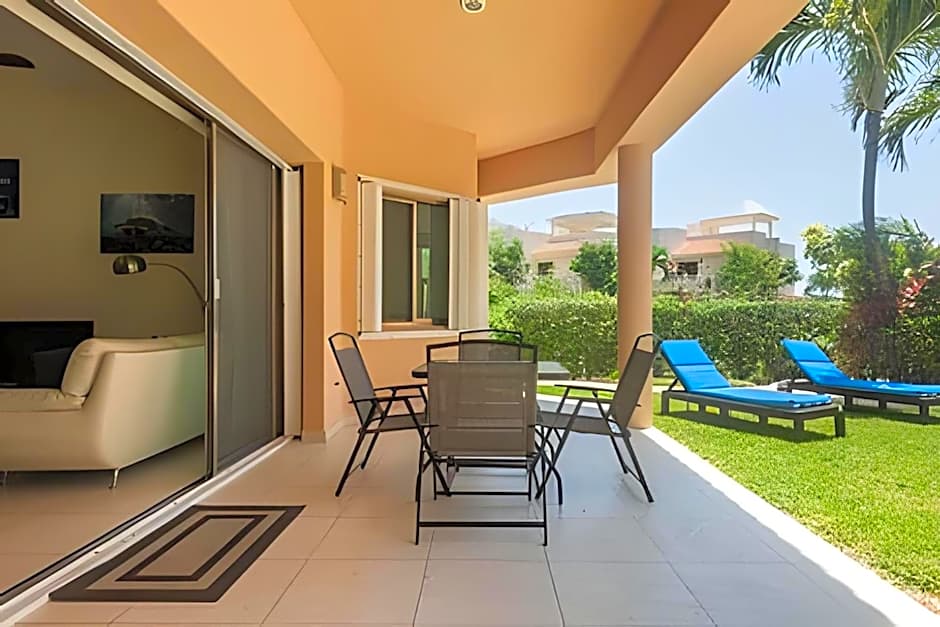 Cozy Place/WiFi/Beach 10 min Walk/Private Pool