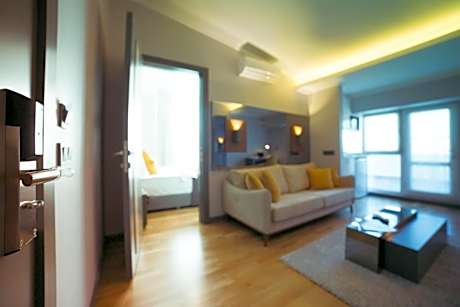 Modern Suite with Terrace