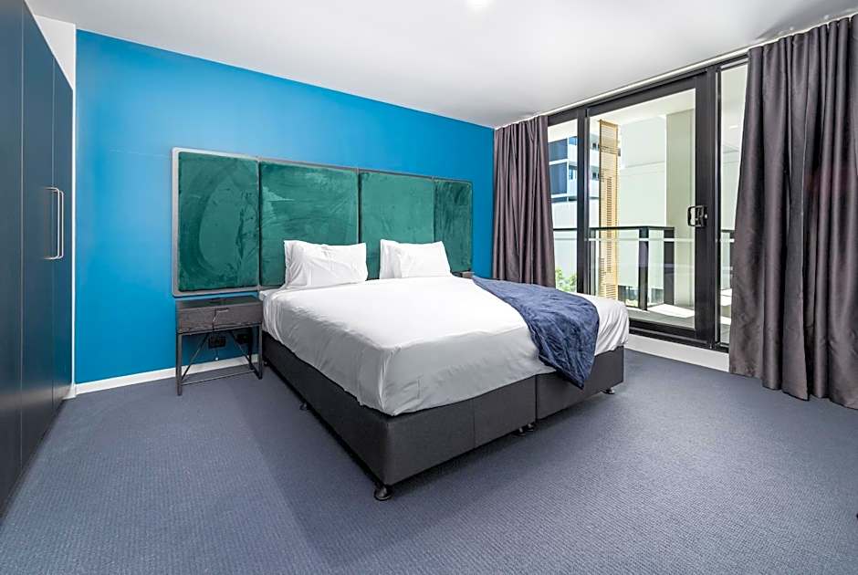 Oros Hotel and Apartments