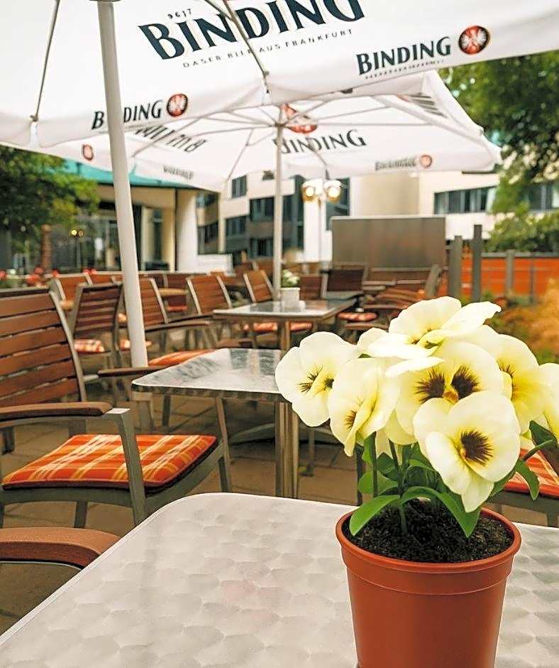 Plaza Hotel & Living Frankfurt