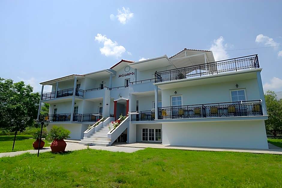 Melathron Rooms & Apartments