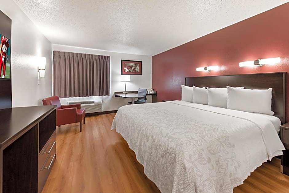 Red Roof PLUS+ Columbus - Worthington