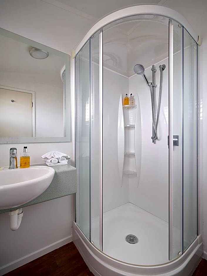 Suncourt Hotel & Conference Centre