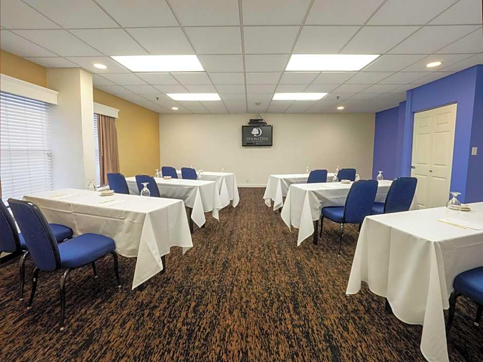 DoubleTree By Hilton Buffalo Amherst