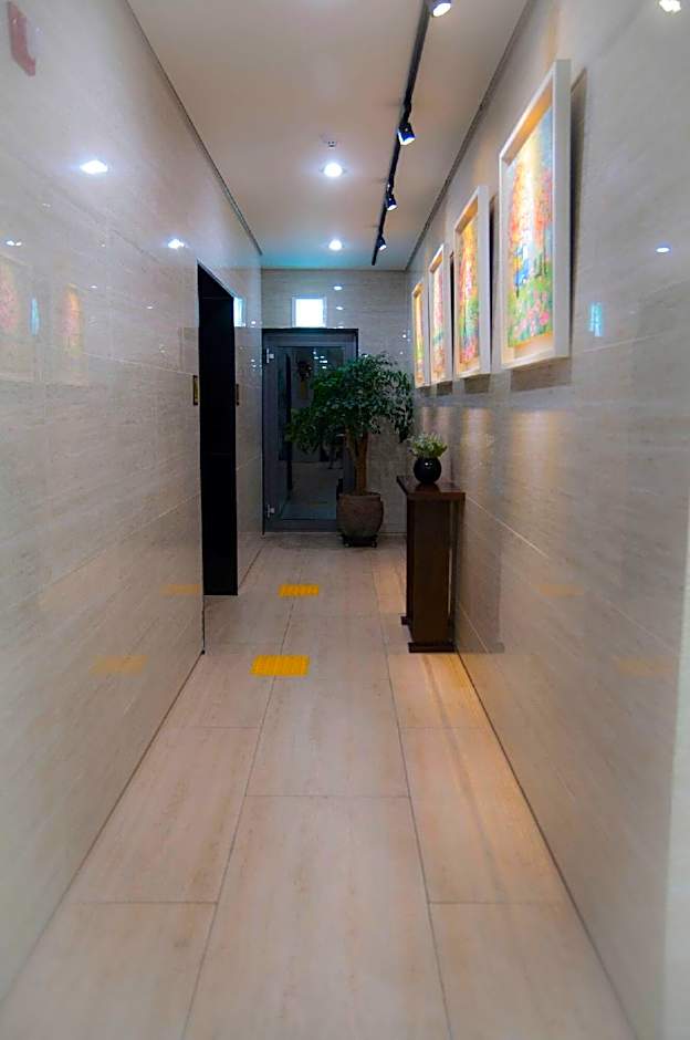 Benikea Jungmun Hotel