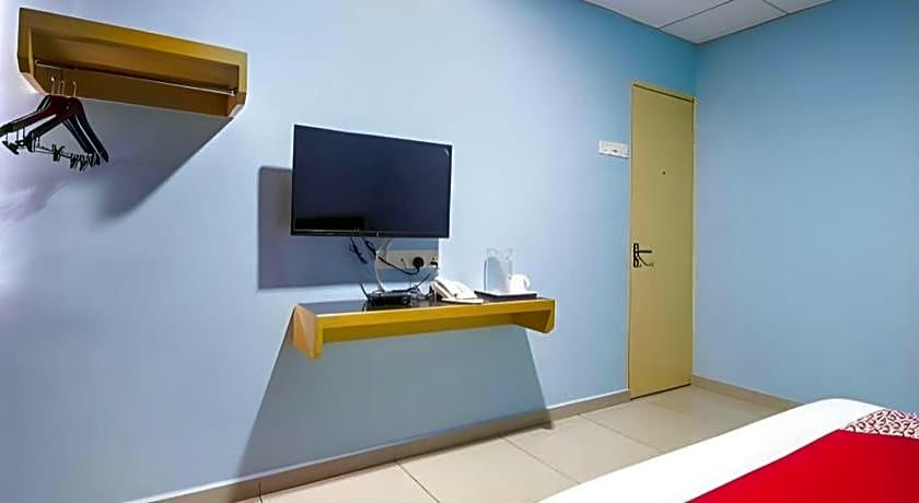 OYO 89842 Hotel 22, Northport