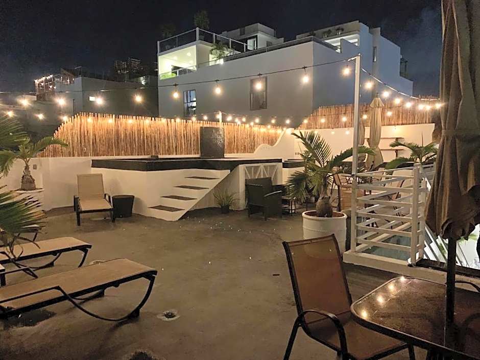 SILVERSANDS Hotel Boutique - 5Th Ave