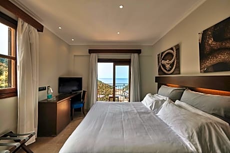 Double Room and Sea View - Free SPA Access