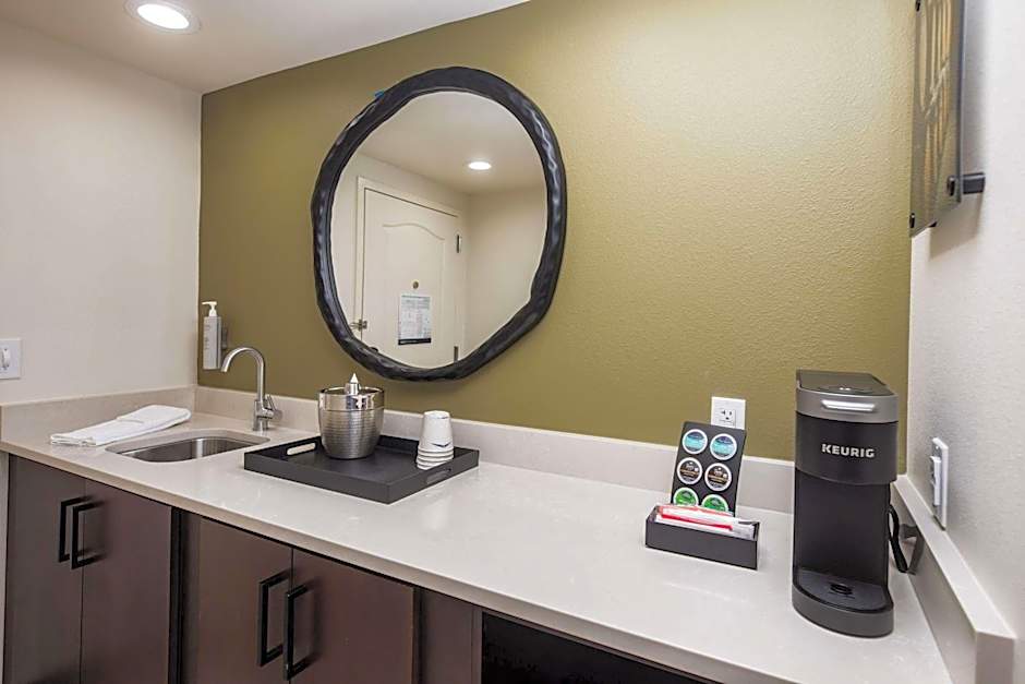 Hampton Inn By Hilton And Suites Dobson