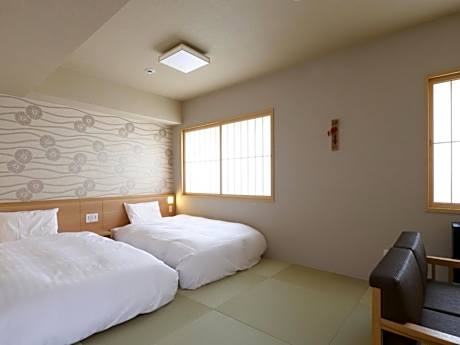 Standard Family Room - Eco Plan (No Daily Cleaning)