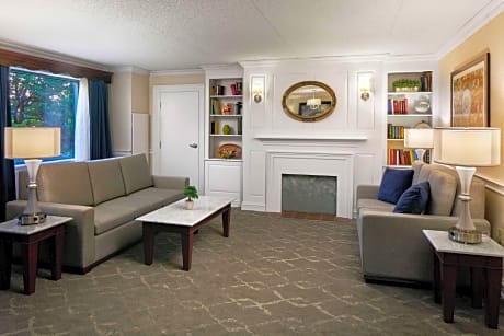 1 King Mobility/Hearing Access Tub