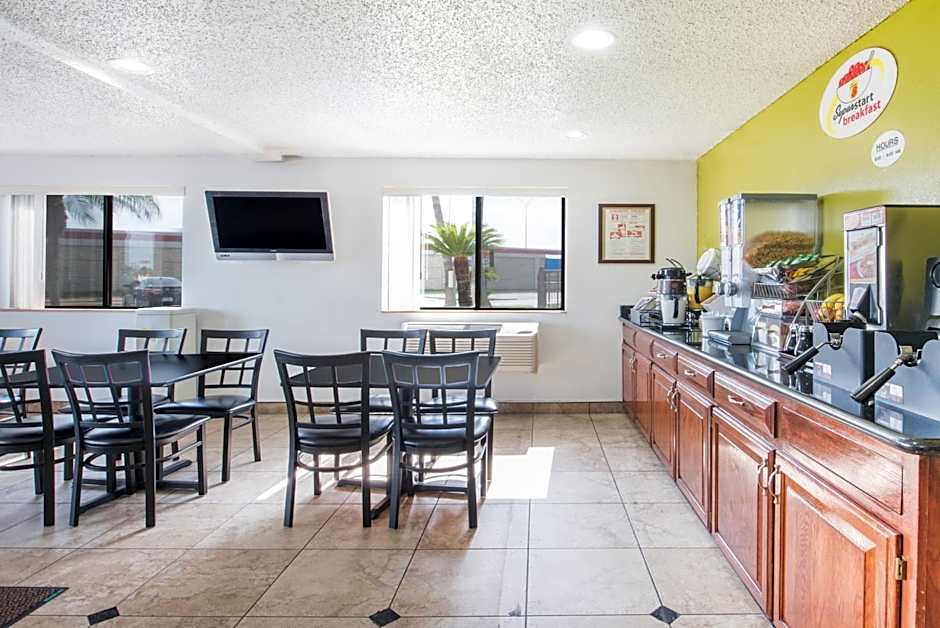 Super 8 by Wyndham Harlingen TX