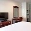 Studio City Court Yard Hotel
