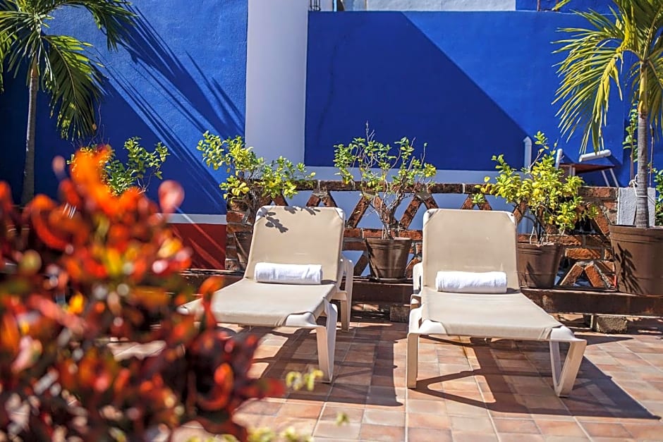 La Iguana Vallarta LGBT Experience - Romantic Zone