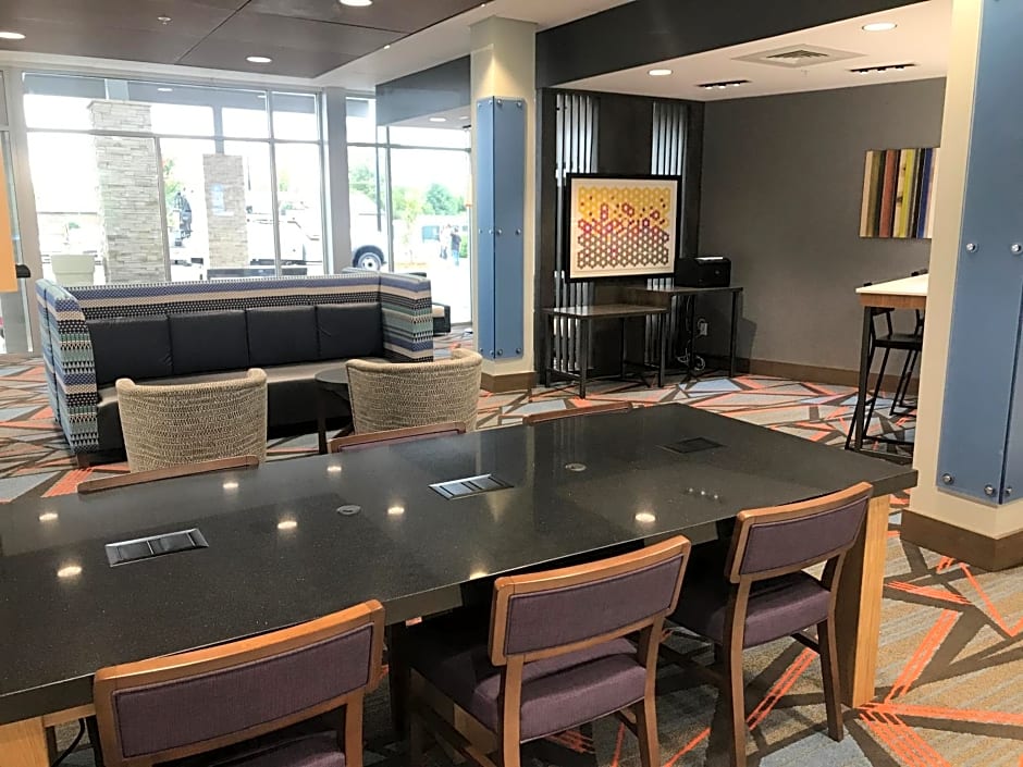 Holiday Inn Express & Suites Greenville SE - Simpsonville, an IHG Hotel