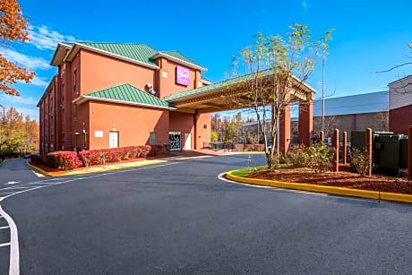 Sleep Inn & Suites near Joint Base Andrews-Washington Area