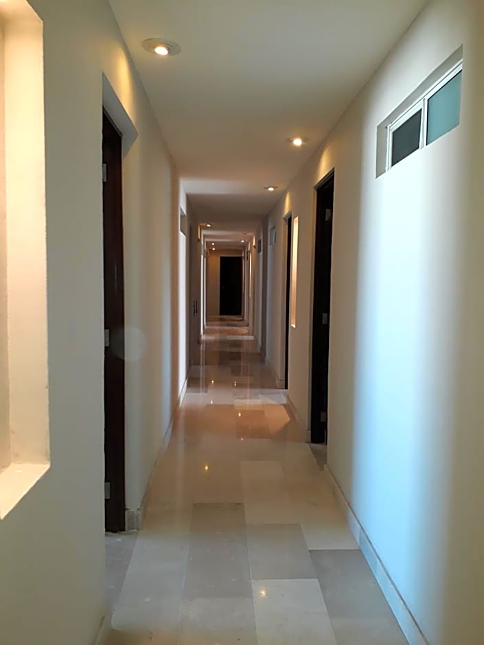 Seven Crown La Paz Malecon