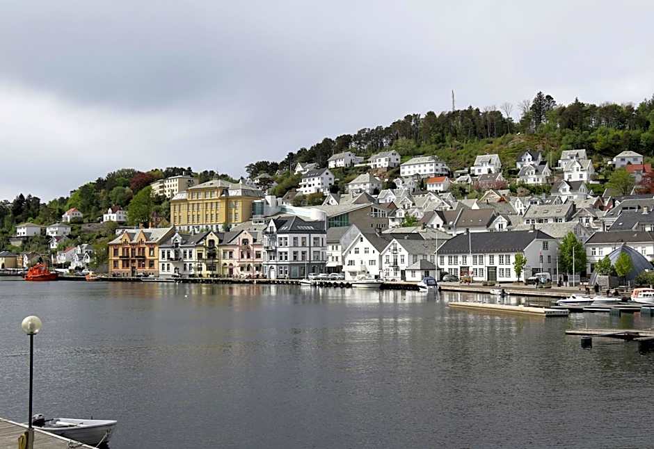 Farsund Fjordhotel