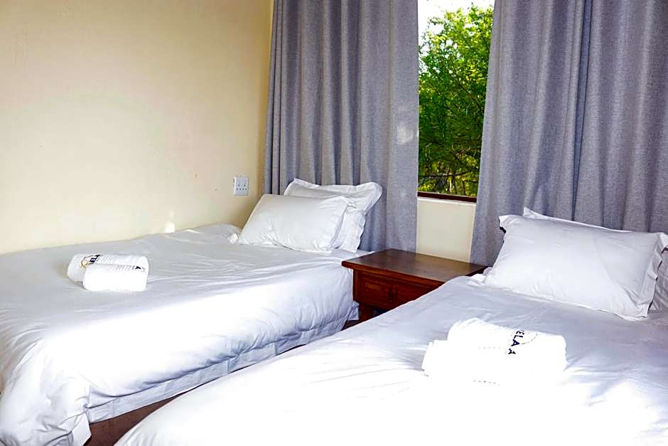 Mela Luxury Game Lodge