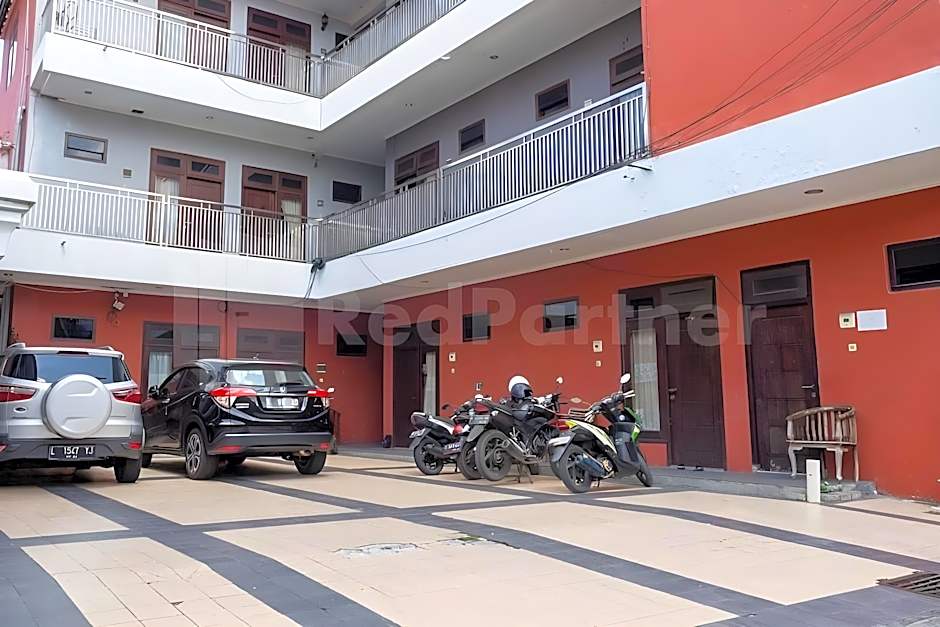 Grha Rahadi 2 Wiyung RedPartner