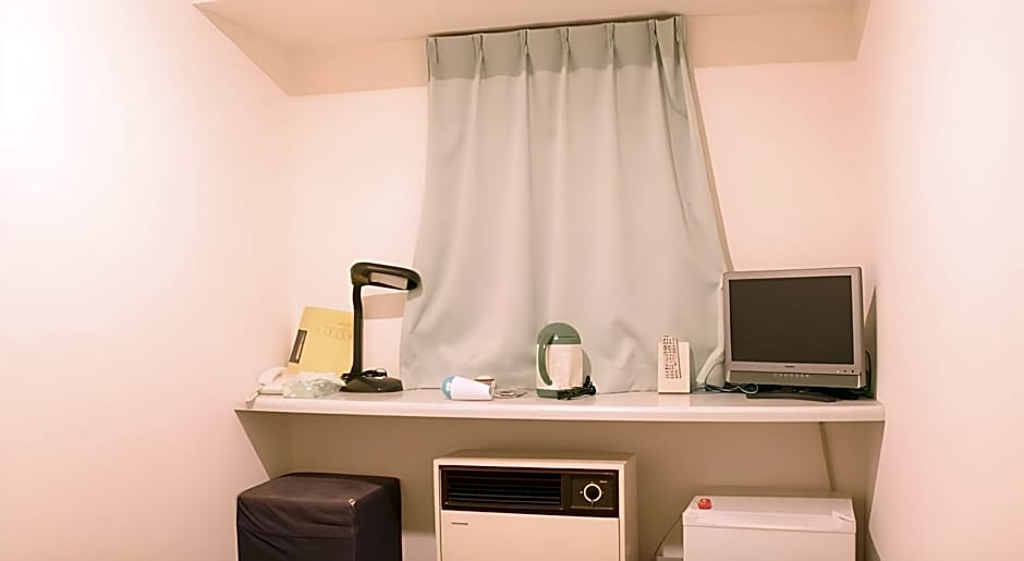 Business Hotel Chateau Est Takamatsu