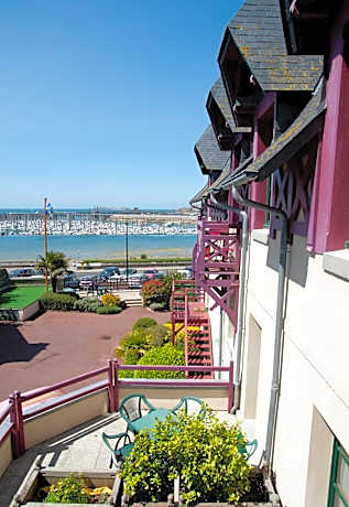 Triple Room with Terrace