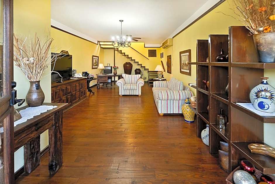 Posada de las Flores La Paz