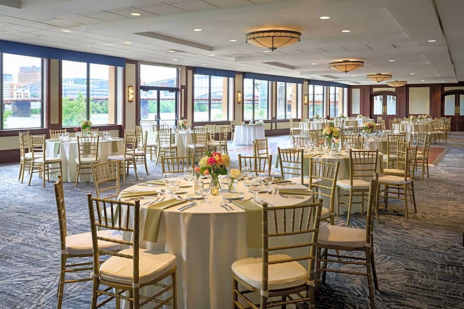 Sheraton Pittsburgh Hotel At Station Square
