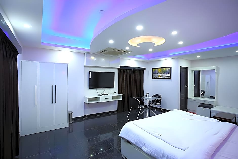 Hotel RR International