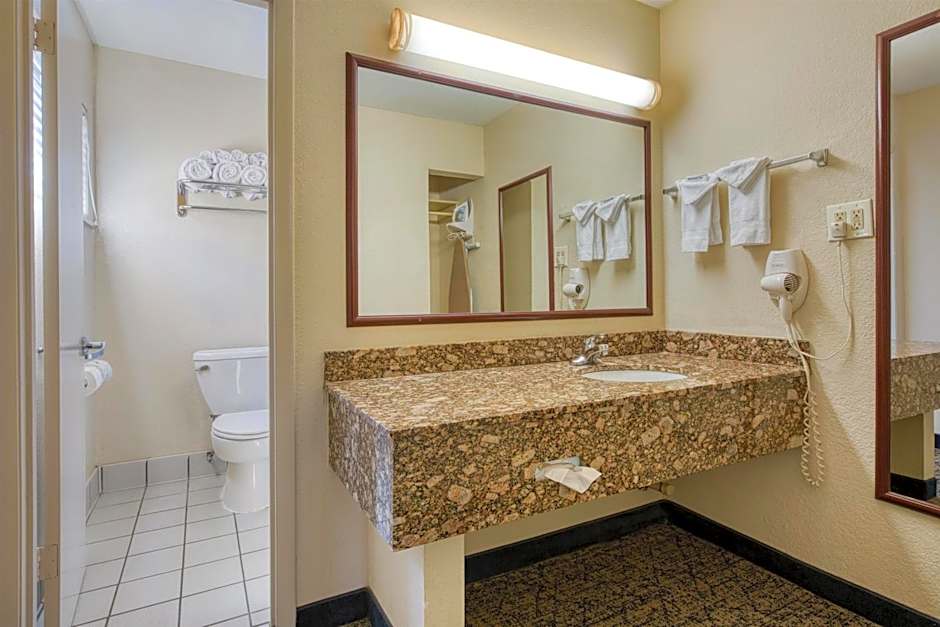Best Western Winners Circle Inn