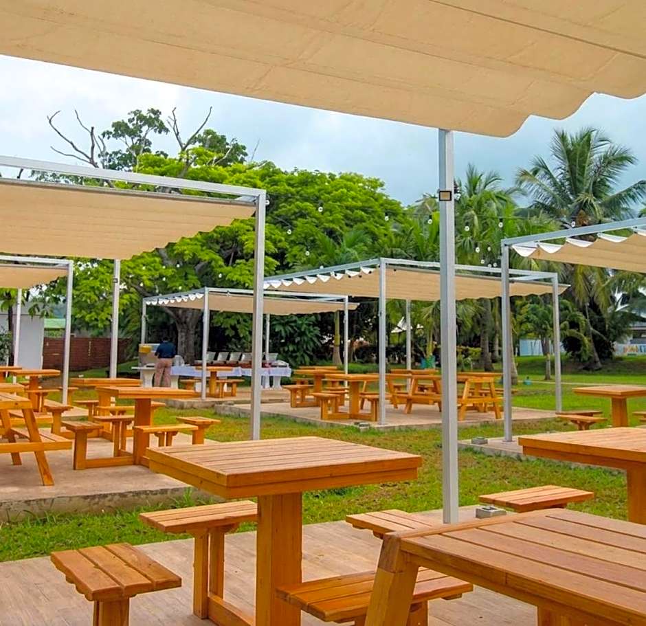 Hotel Blue Cove by On vacation