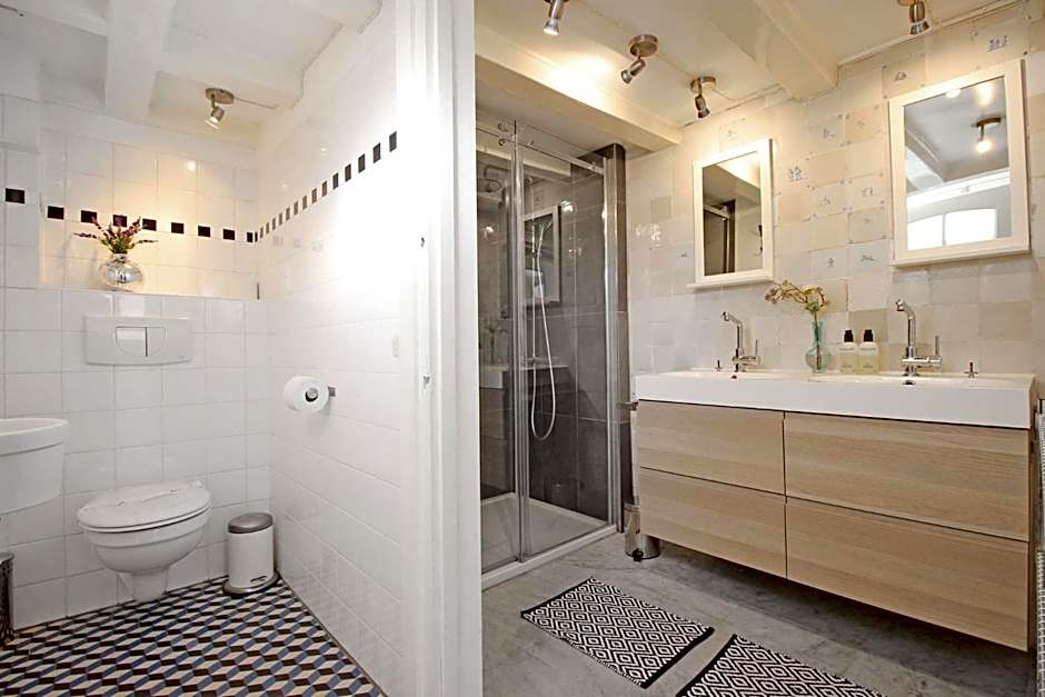 Cozy Jordaan canalhouse near Anne Frank House