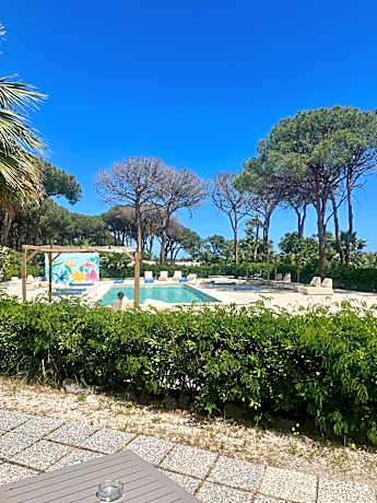 Superior Double or Twin Room with Pool View