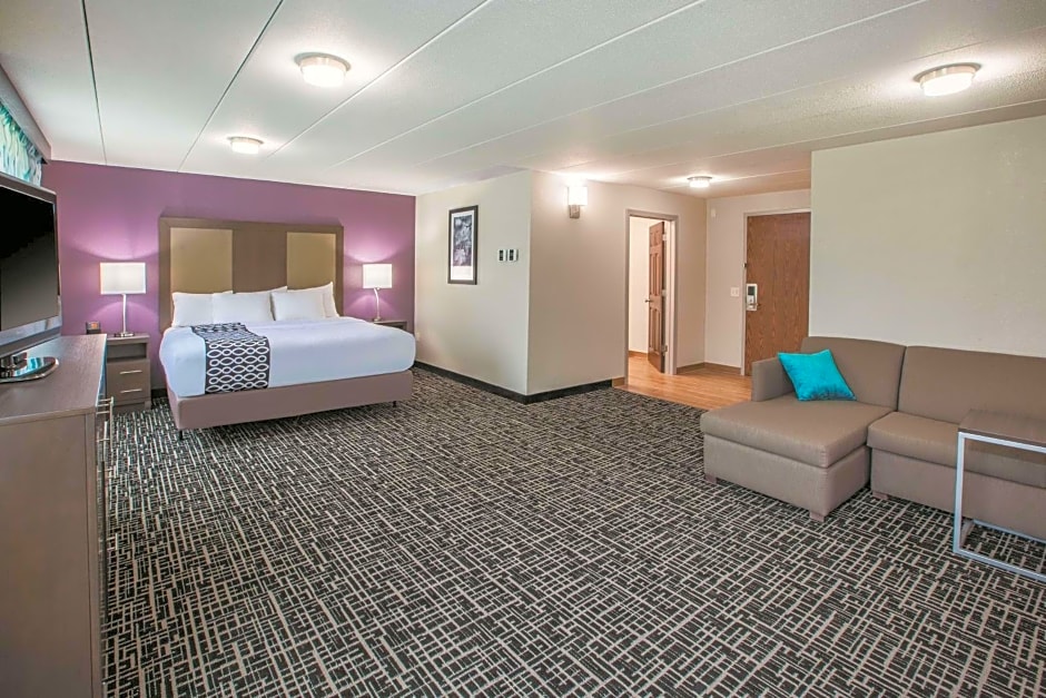 La Quinta Inn & Suites by Wyndham Sturbridge