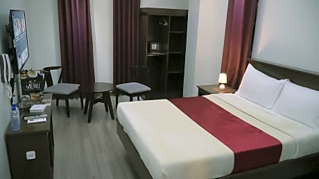 A.M @ 93rd HOTEL