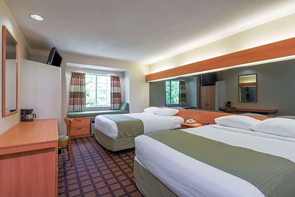 Microtel Inn & Suites by Wyndham Uncasville Casino Area