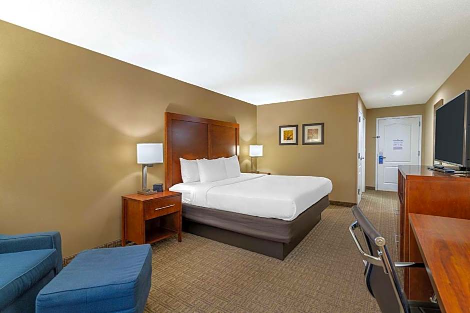 Comfort Inn & Suites