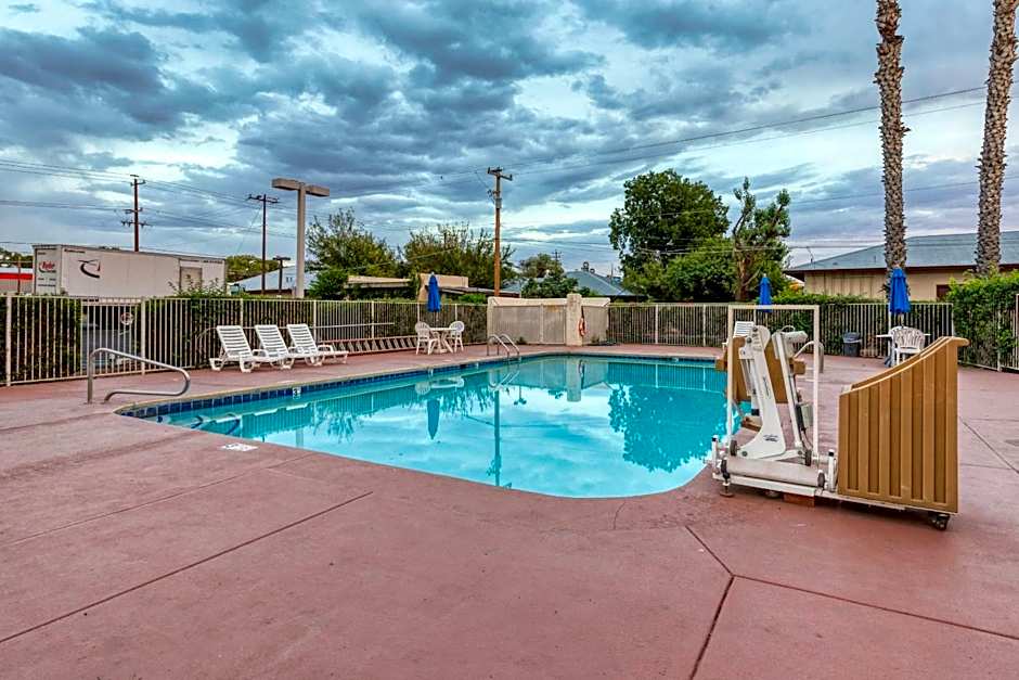 Motel 6-Nogales, AZ - Mariposa Road
