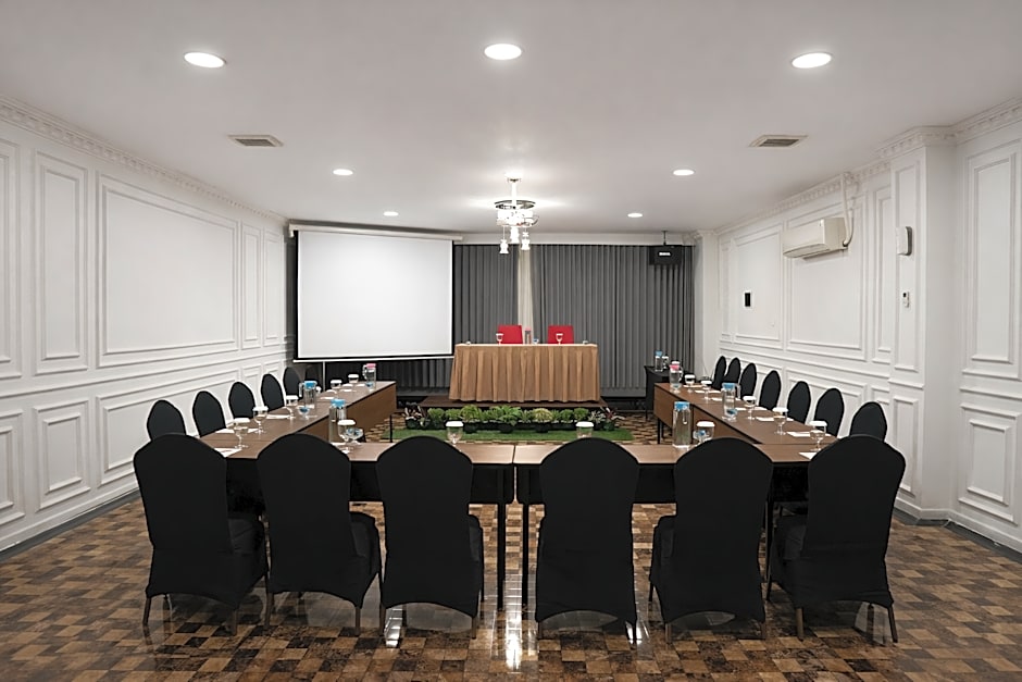 Maestro Hotel Pontianak