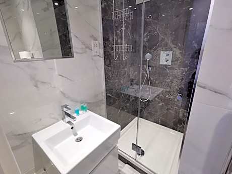 Single Room with Private Bathroom