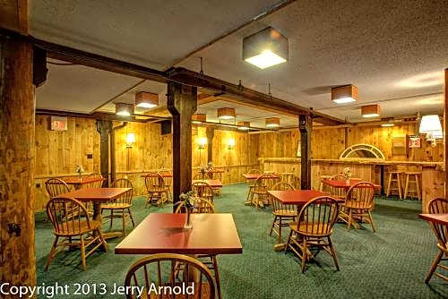 Snowy Owl Inn