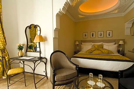 Amal Junior Suite