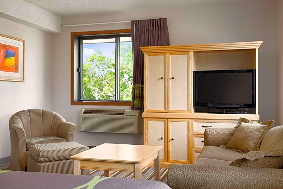 Super 8 by Wyndham Westminster Denver North