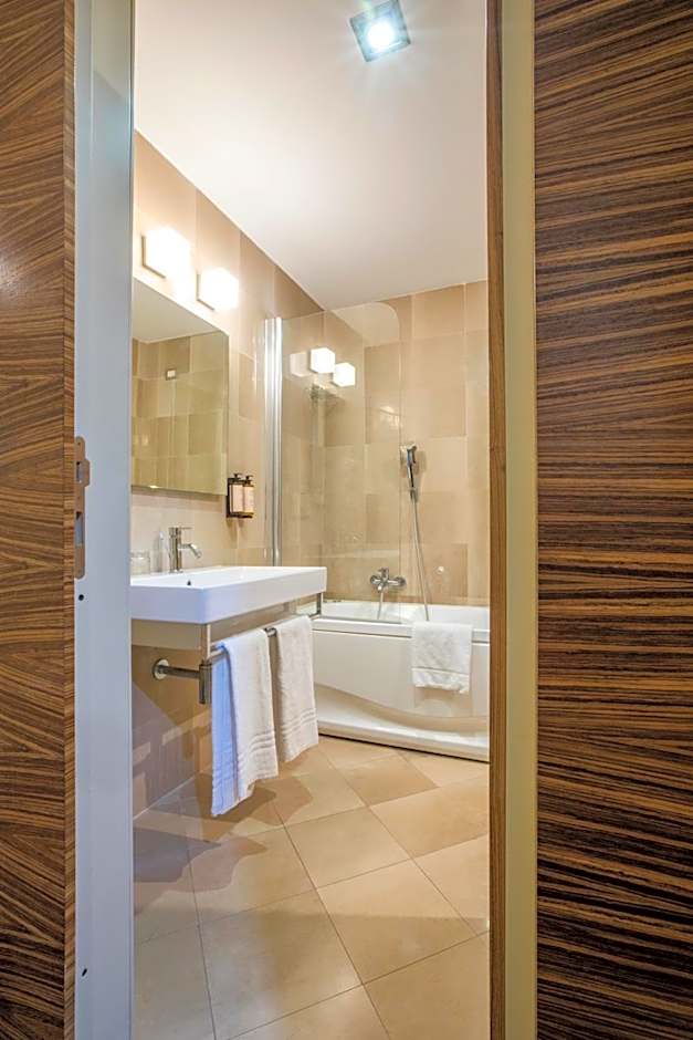 Mercure Roma Centro Saint John