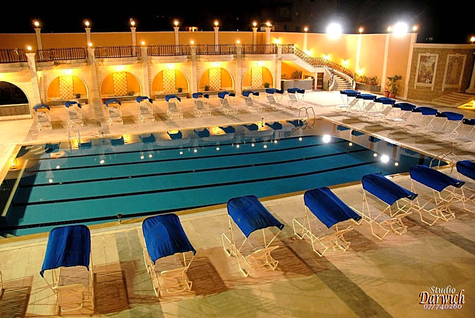 Platinum Hotel